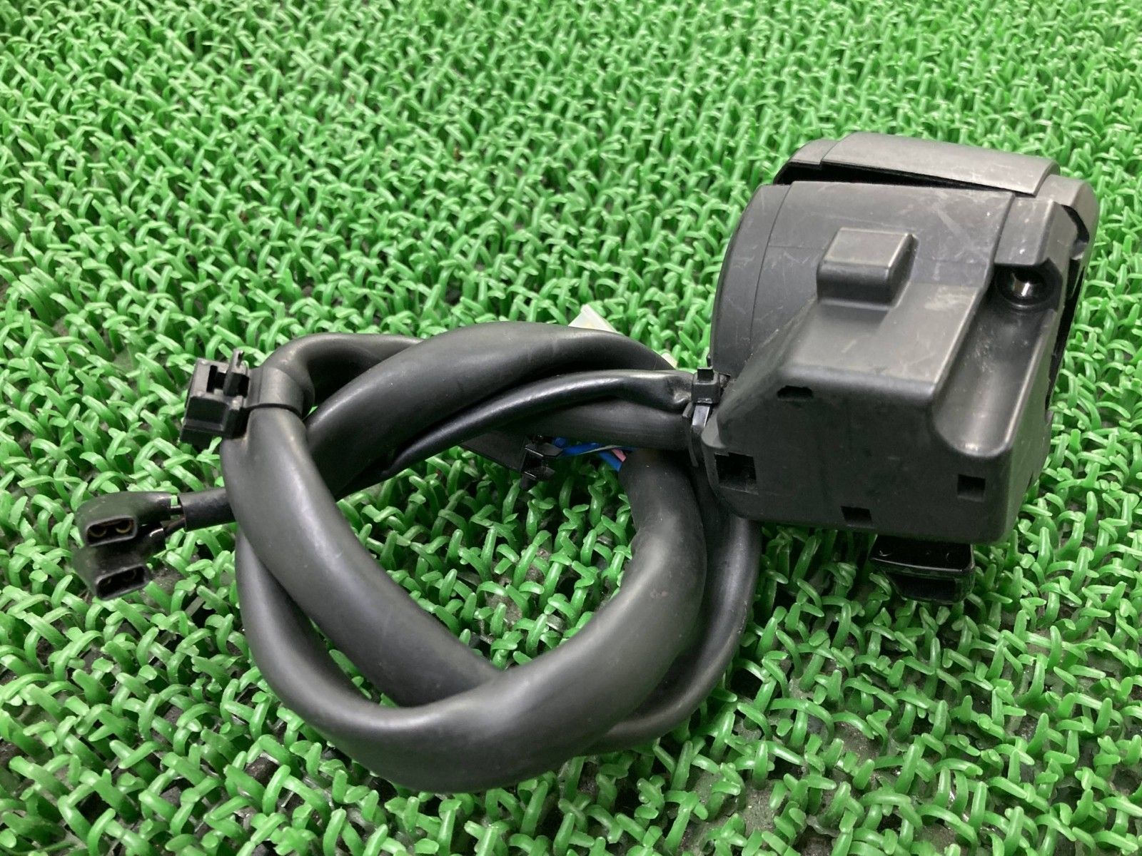 レブル250 ハンドルスイッチ 左 ホンダ 純正 MC49 17-19年REBEL250 スイッチボックス コンディション良好 割れ無し 品薄 nT