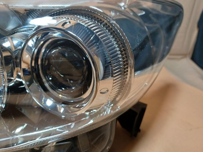 コーティング済 ウィッシュ ZGE25G 左ヘッドランプ ヘッドライト 1.8X イチコ 68-15 81170-68070 202 FFCRYSTALESIA_COM