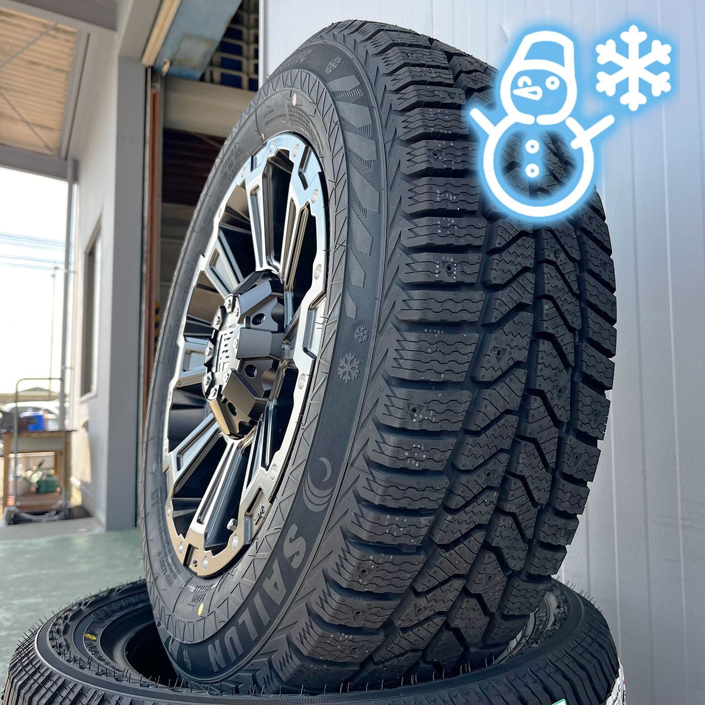 ハイエース200系　タイヤホイールセット　スタッドレス　16インチ WINTER MAXX 200系ハイエース レジアスエース スタッドレス