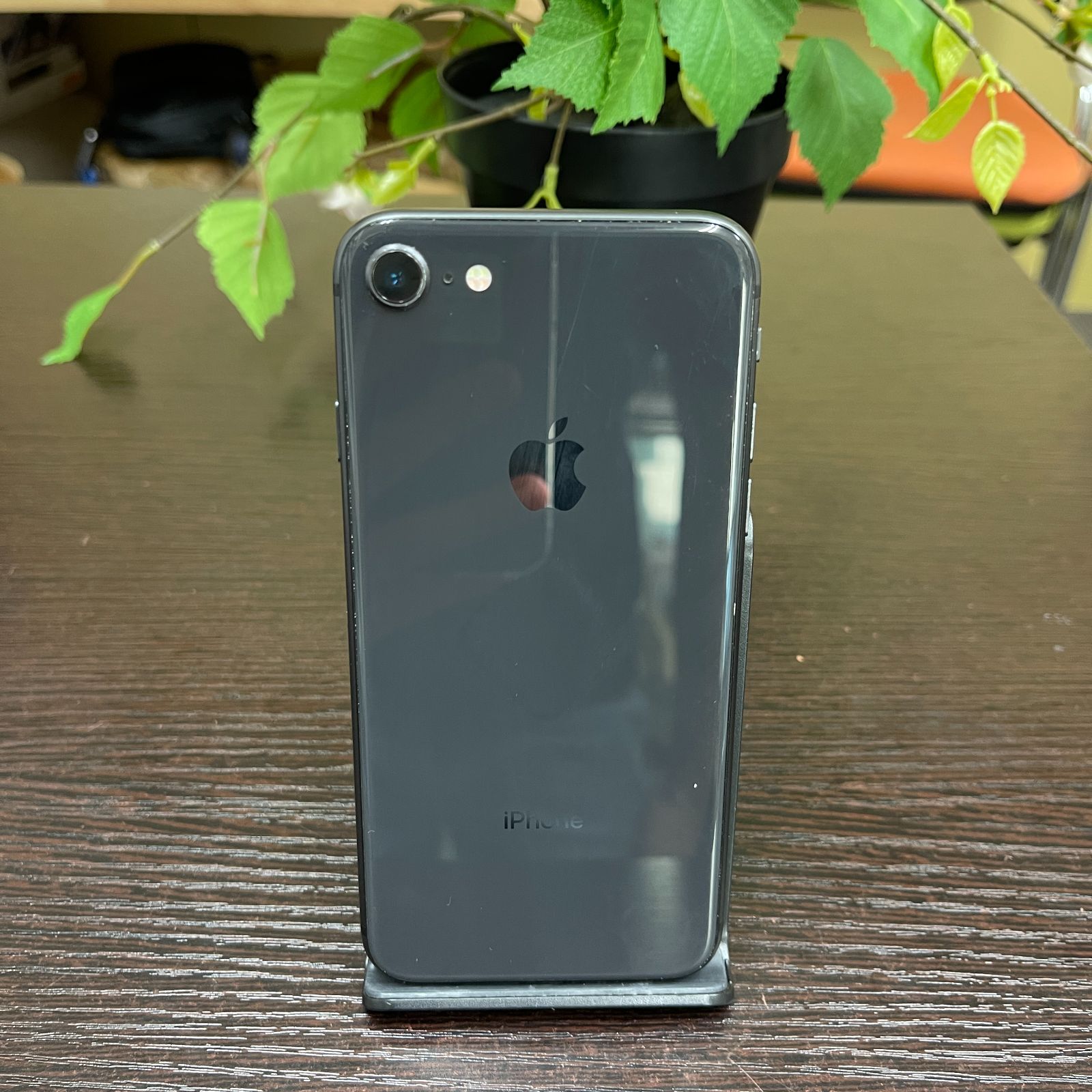 iPhone 8 64GB ブラック国内SIMフリー 送料無料 【公式通販】