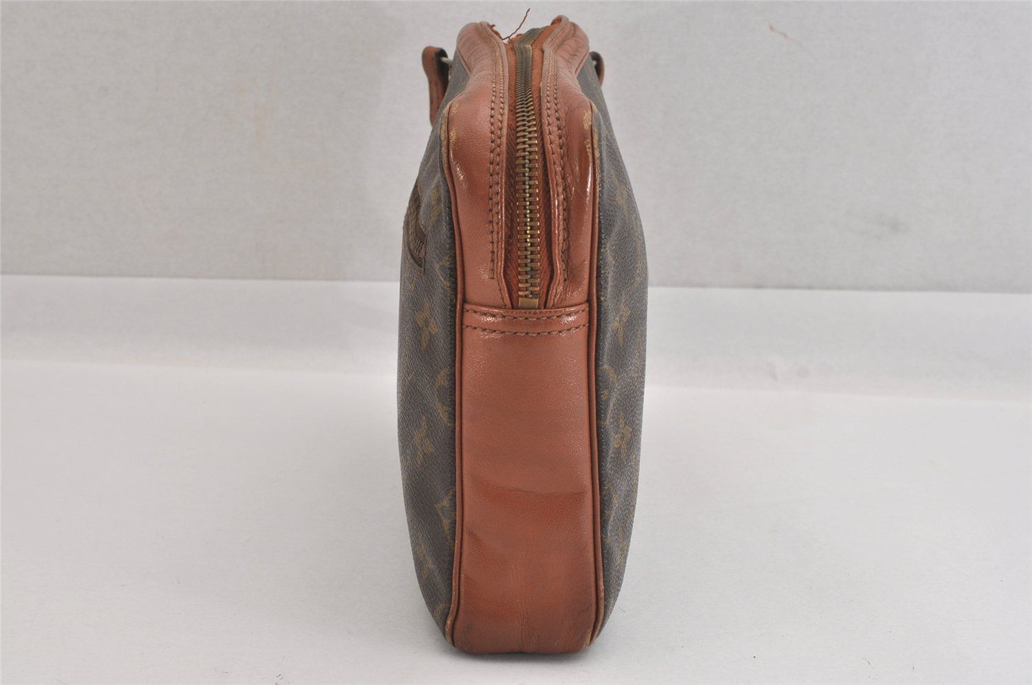 ルイヴィトン モノグラム ポシェットダム セカンドクラッチバッグ