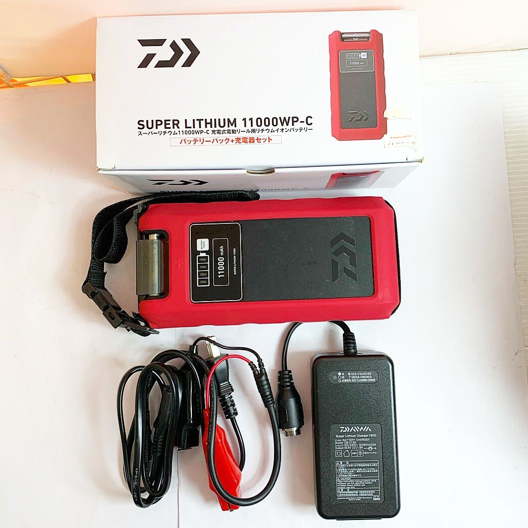 ダイワ バッテリー スーパーリチウム12000WP-C（充電器付き） 259547