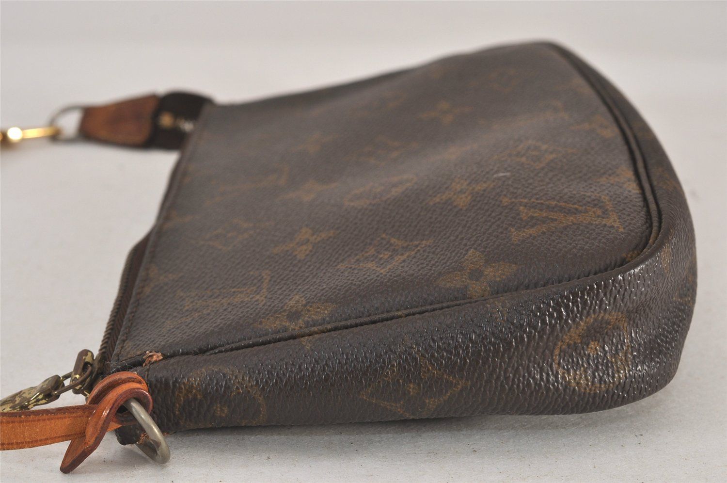 LOUIS VUITTON ルイヴィトン モノグラム ポシェット アクセ