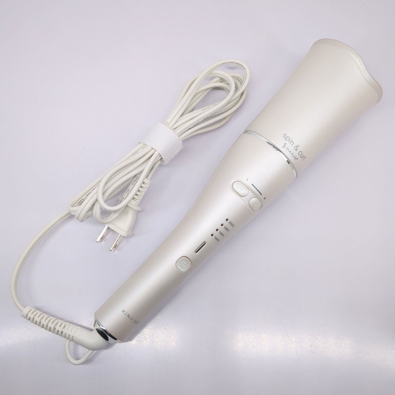 超美品 絹女 キヌジョ 自動巻カールアイロンSpin&curl SCS024 スピン&カール シルクプレート自動巻きヘアアイロン SCS024