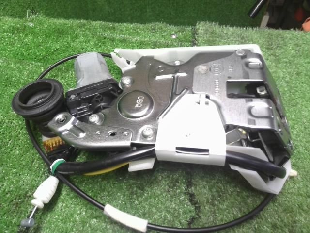 ヴェルファイア DBA-GGH25W