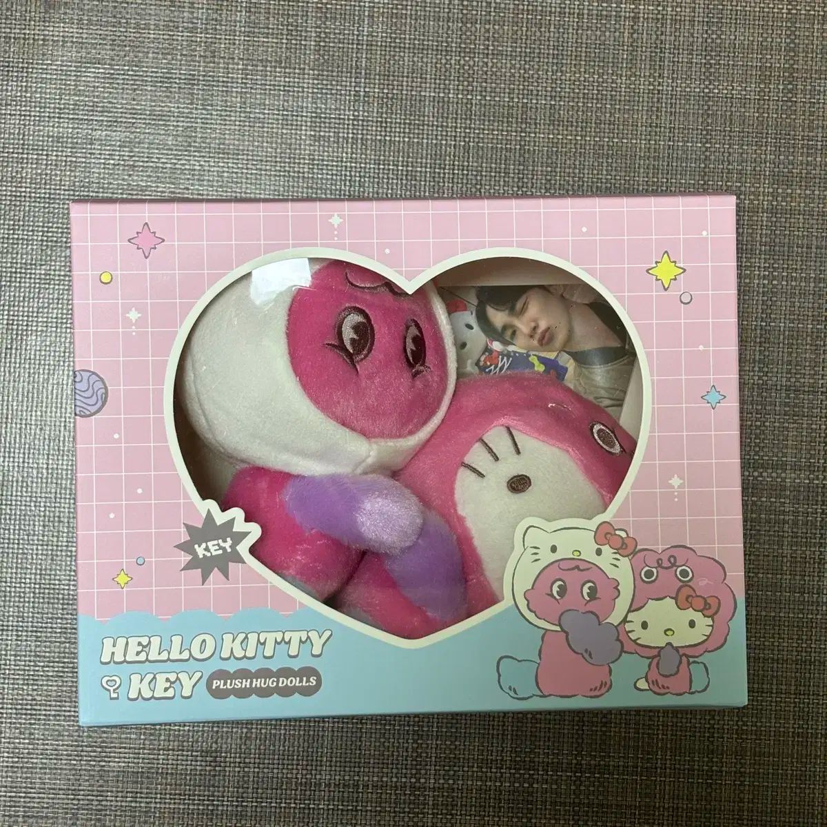 SHINee KEY キー キティ ボクシリ コラボ POPUP ハグ ドール HELLO
