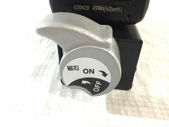 充電器 ケース付