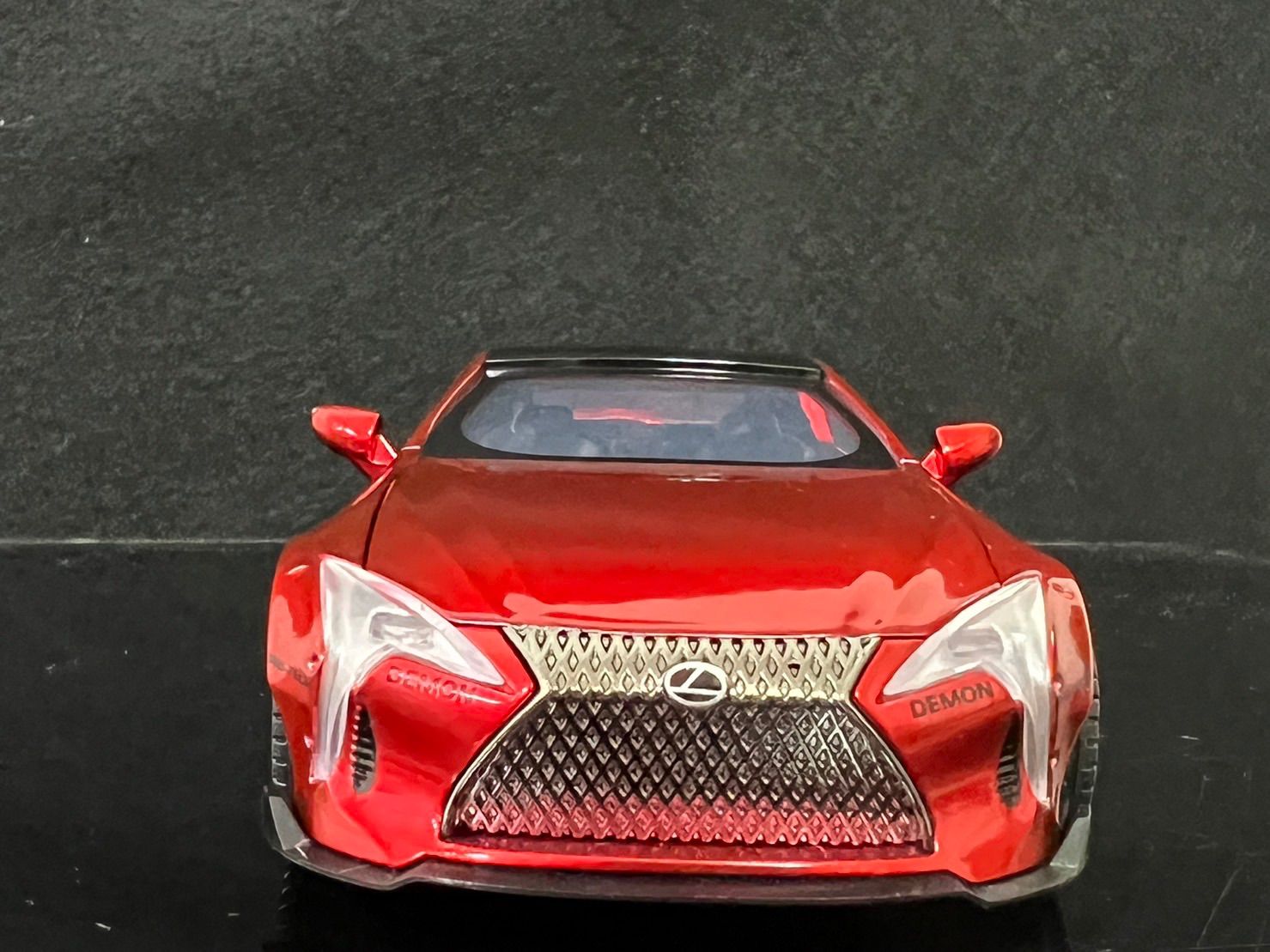 レクサスLC500 ミニカー レクサスの「フラッグシップクーペ LC」が1/43スケールで