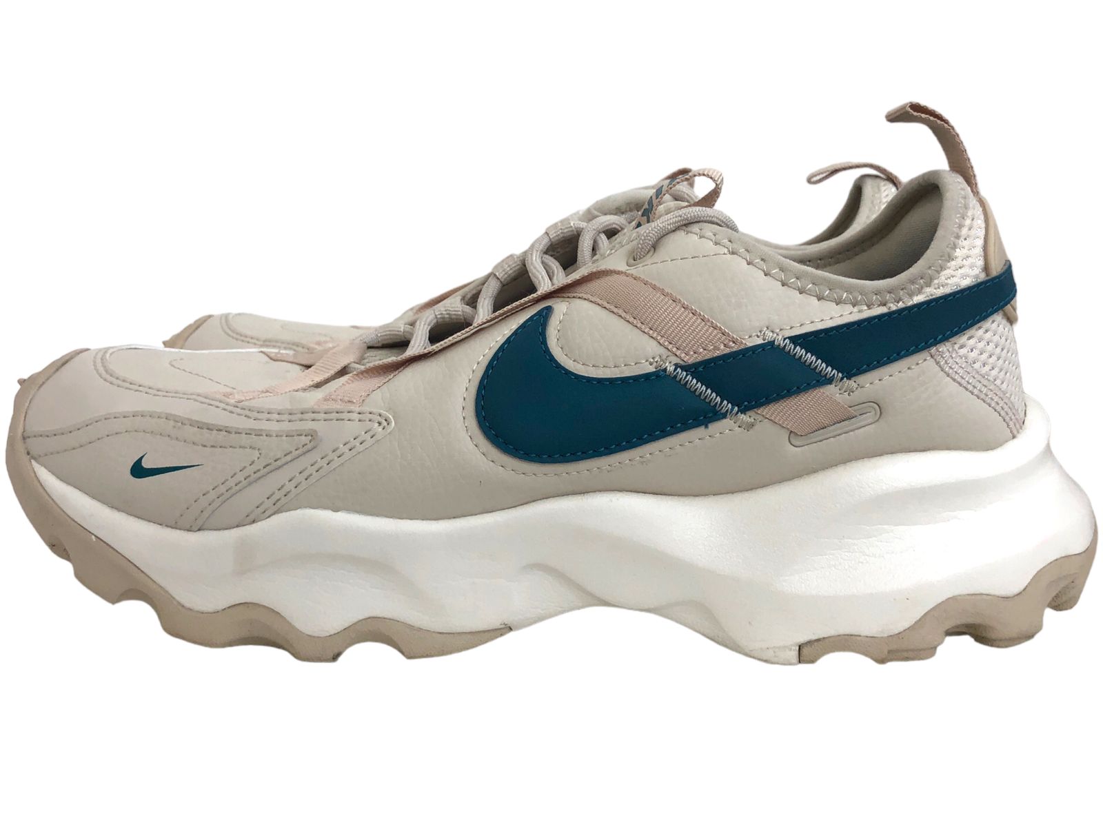 【ほぼ新品】NIKE TC7900 25cm レアカラー DD9682-110 ほぼ新品】NIKE TC7900 25cm レアカラー DD9682-110 ほぼ新品