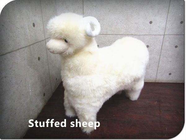 展示品ＩＤＣ大塚家具 大型 羊ぬいぐるみ sheep fur 展示品 IDC大塚家具 sheep fur ふかふか 羊ぬいぐるみ - メルカリ