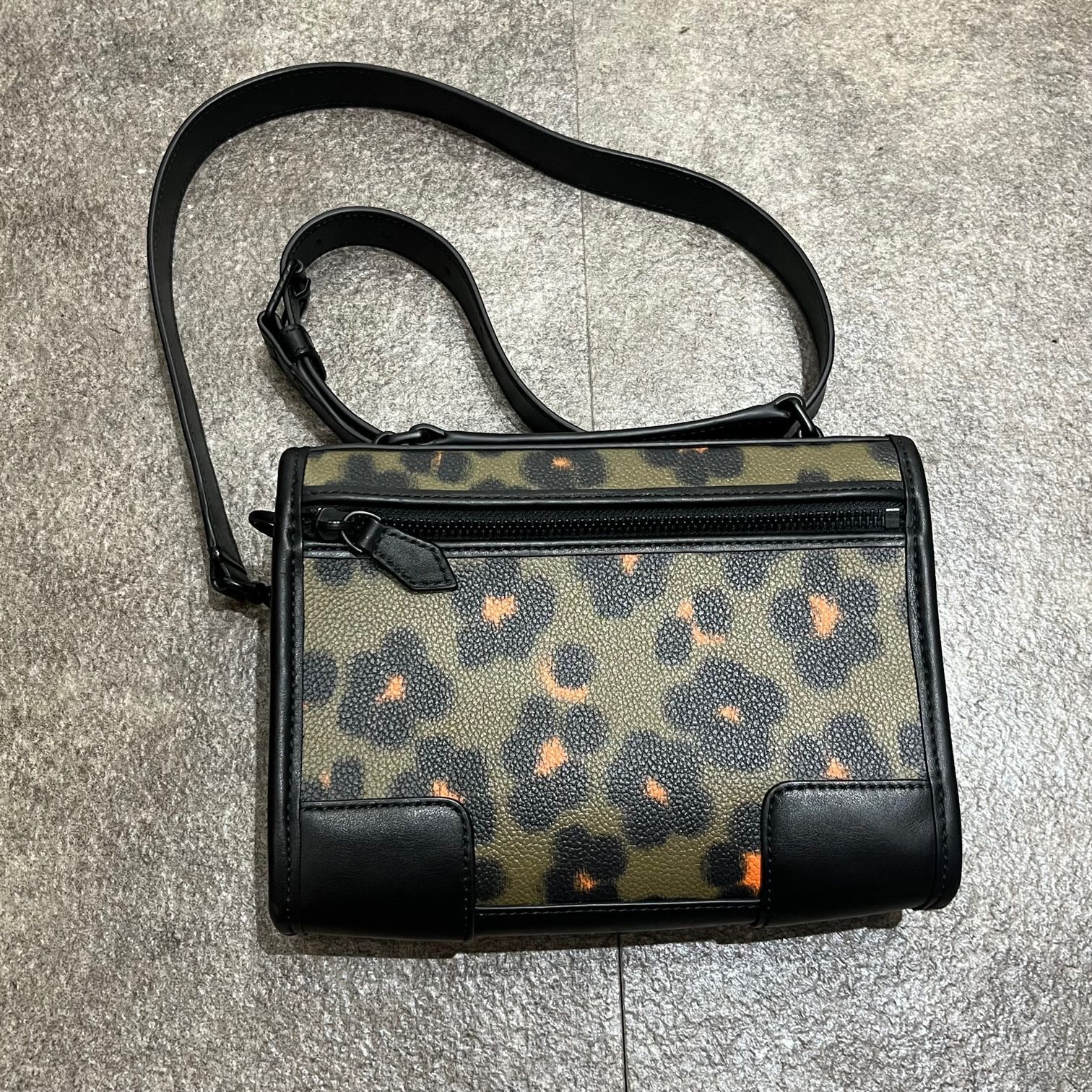 KENZO Hana Leopard Crossbody Bag ハナレオパード クロスボディ