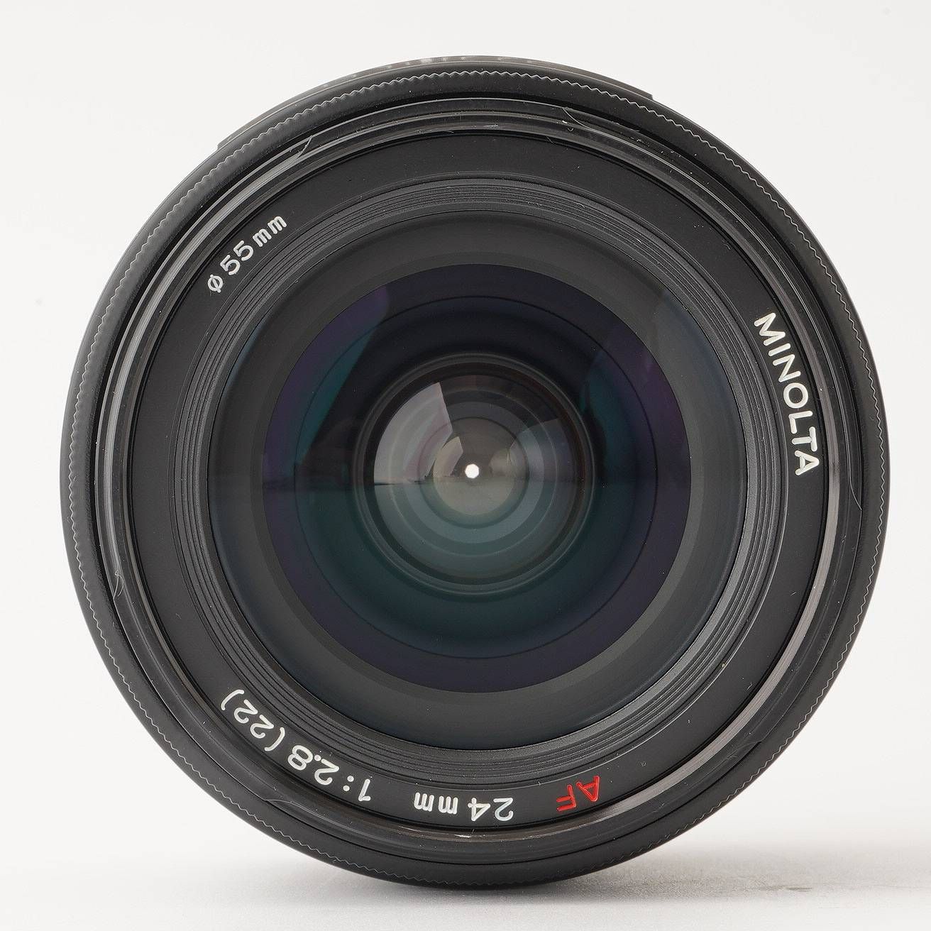 24mm F2.8