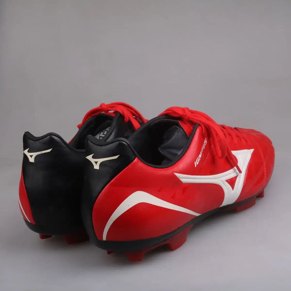 mizuno(ミズノ) イグニタス サッカーシューズ 出品 （ 280