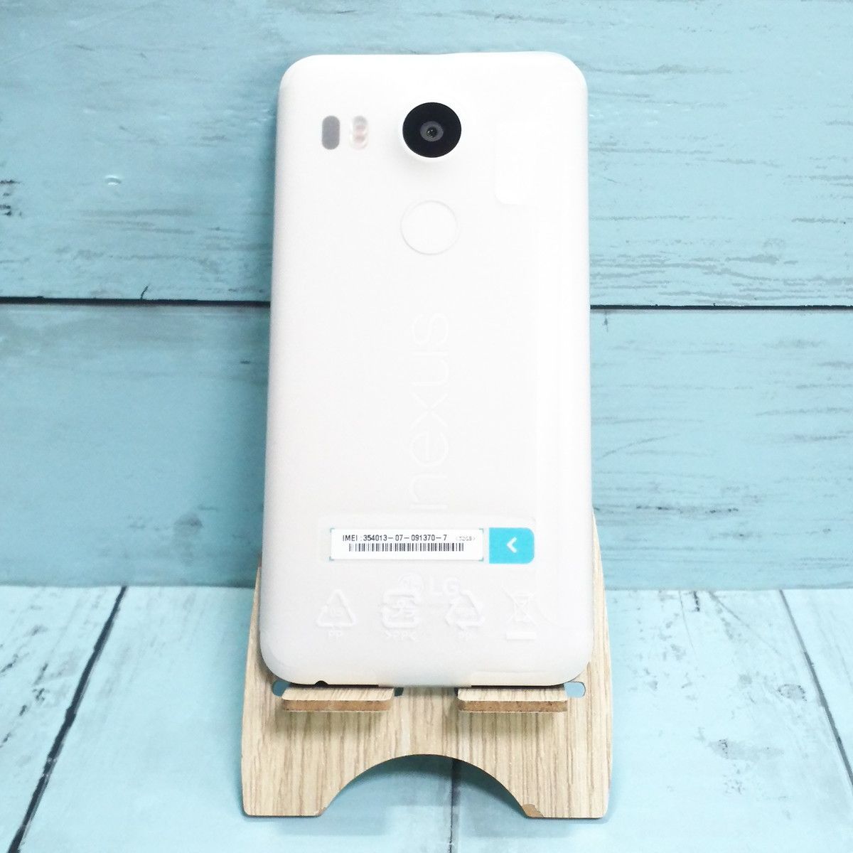 docomo Nexus5X 32GB QUARTZ LG-H791 本体 白ロム SIMロック解除済み 
