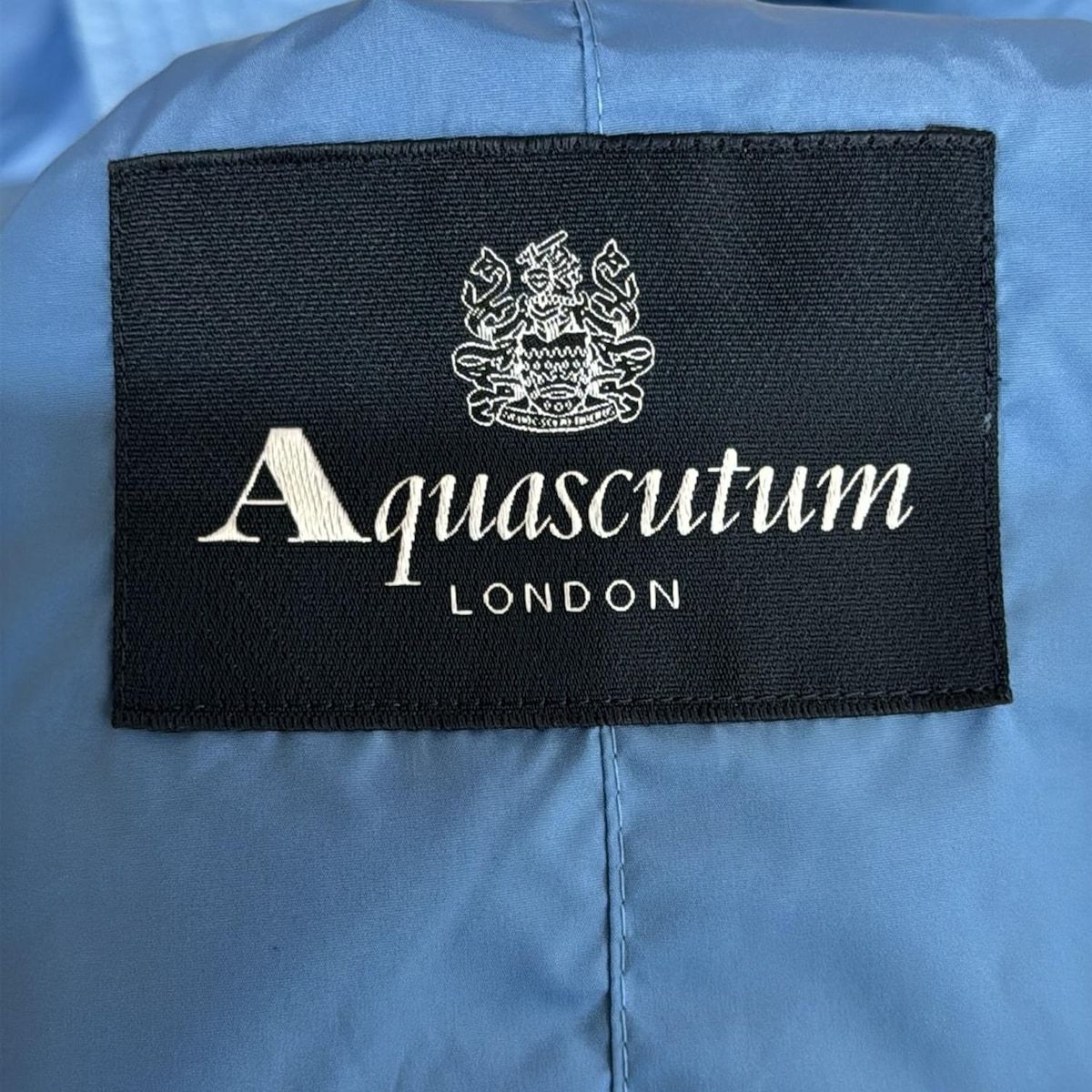 アクアスキュータム コート