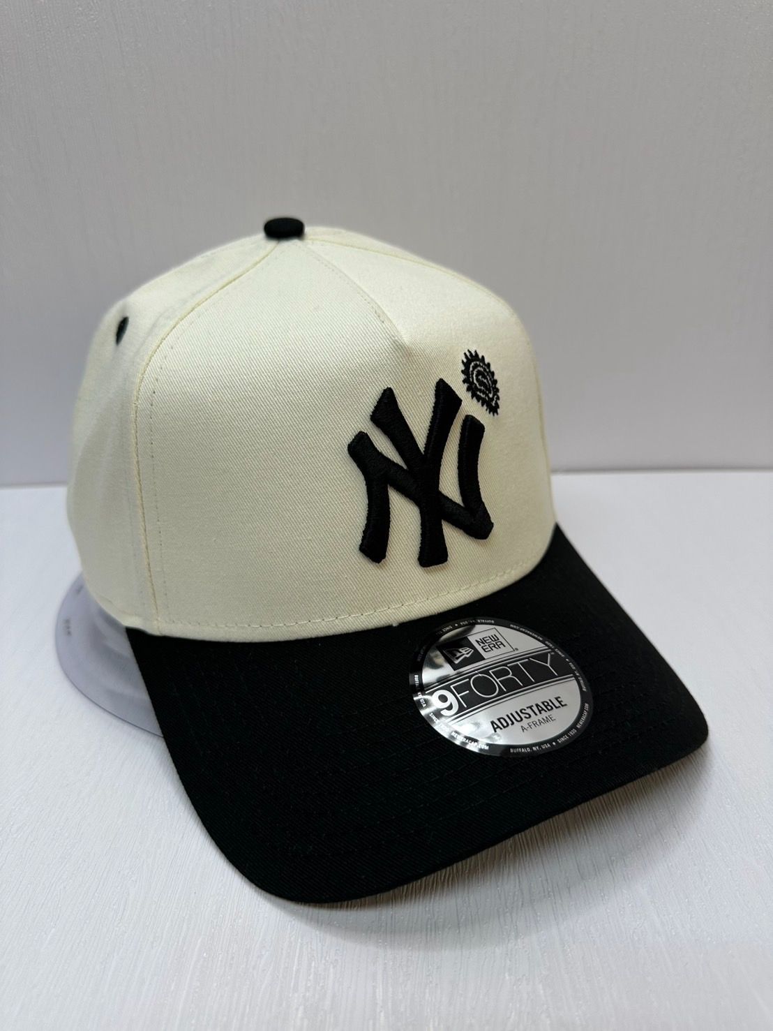 Newera ニューヨークヤンキース ペイズリー 9forty A-FRAME スナップバックキャップ ツートン