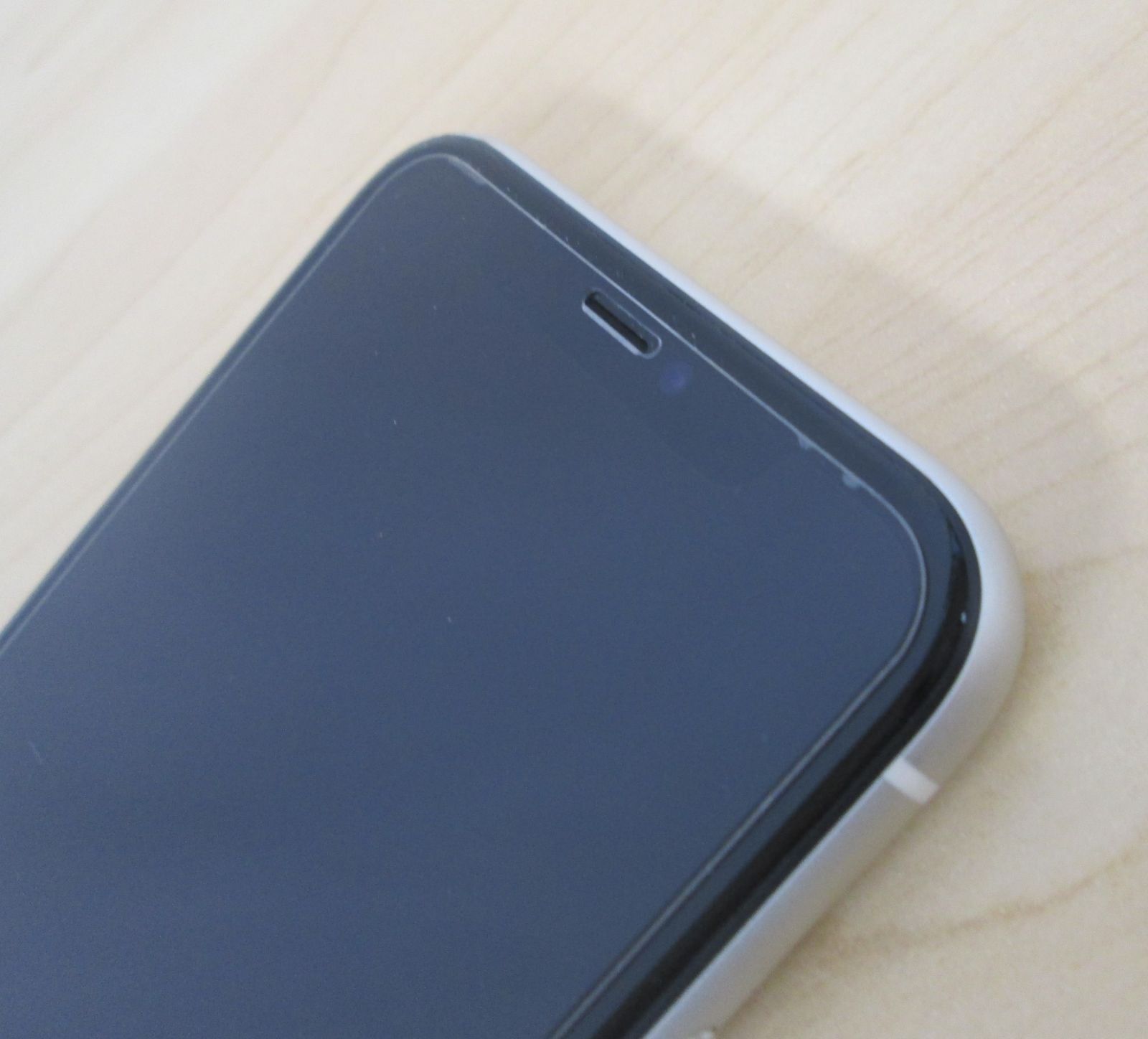 大清水70-2-0320】Apple iPhone 11 64GB ホワイト 本体 au セール中