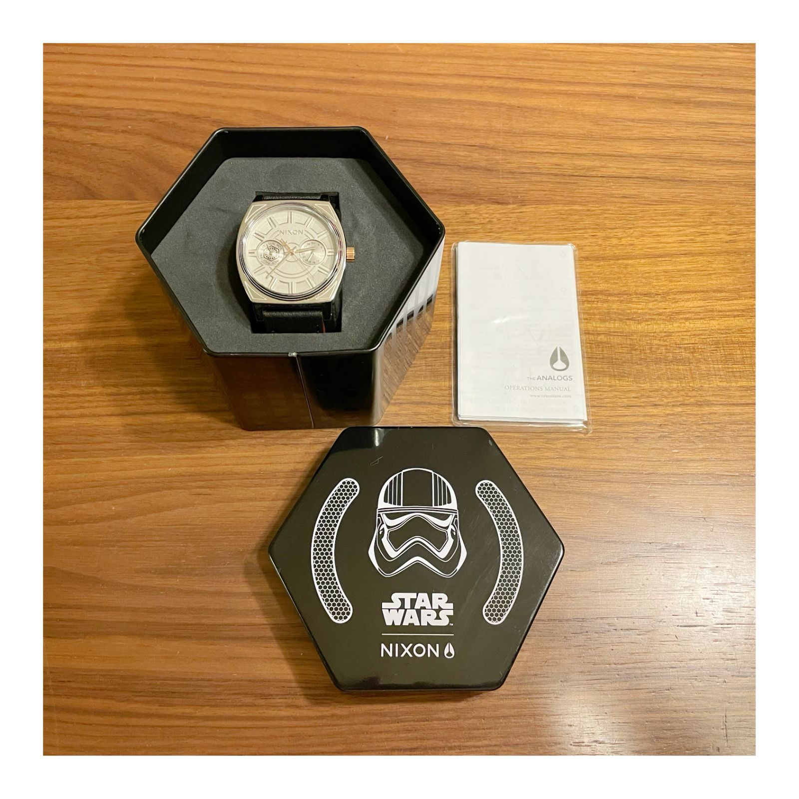 【レア限定品】スターウォーズコラボモデル ニクソン 腕時計 Nixon 腕時計スターウォーズコラボ 【レア限定品】スターウォーズ