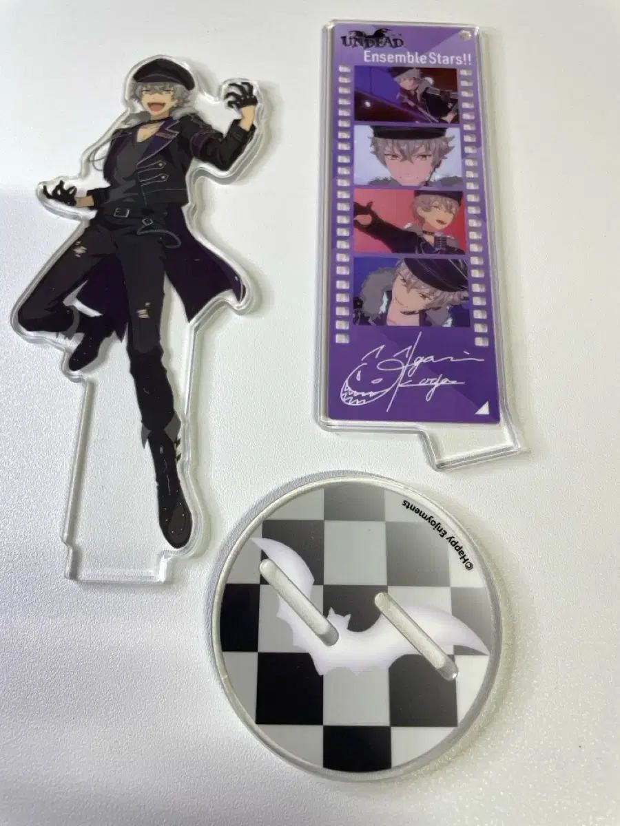 新品★あんスタ★UNDEAD【大神晃牙】カラオケの鉄人★ゆらゆらアクリルスタンド あんさんぶるスターズ！！(あんスタ) UNDEAD 大神 晃牙 アクリル