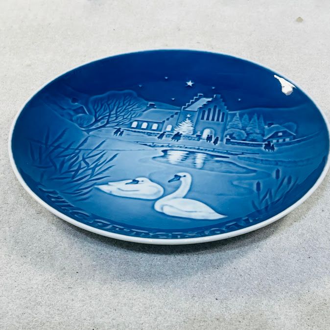 【中古】BING＆GRNDAHL CHRISTMAS PLATE　ビングオーグレンダール　クリスマスプレート1974年『村のクリスマス』