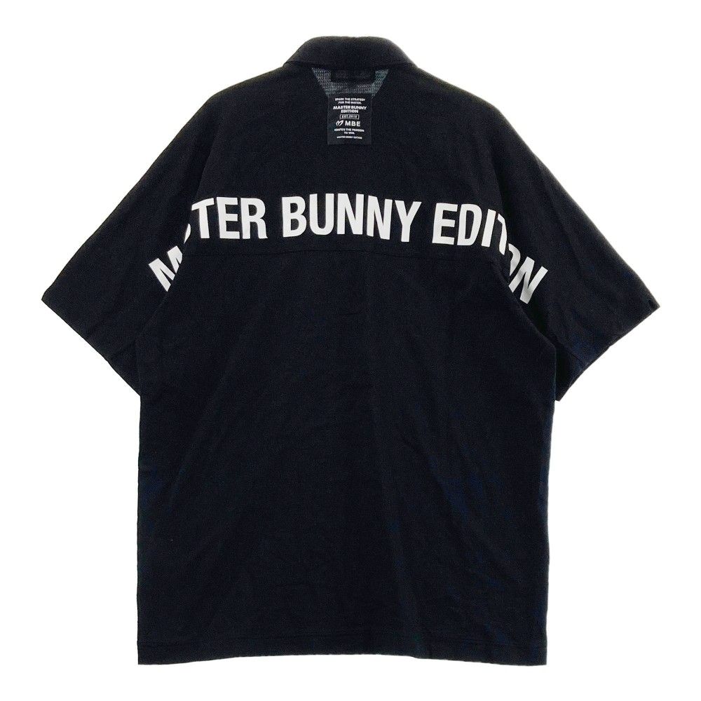 サイズ：5 MASTER BUNNY EDITION マスターバニーエディション  半袖ポロシャツ  ブラック系 [240101427598] ゴルフウェア メンズ ストスト サイズ：5 MASTER BUNNY EDITION マスターバニーエディション