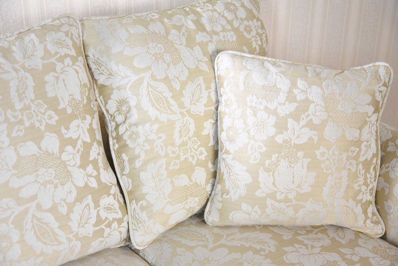 フラワーベージュ