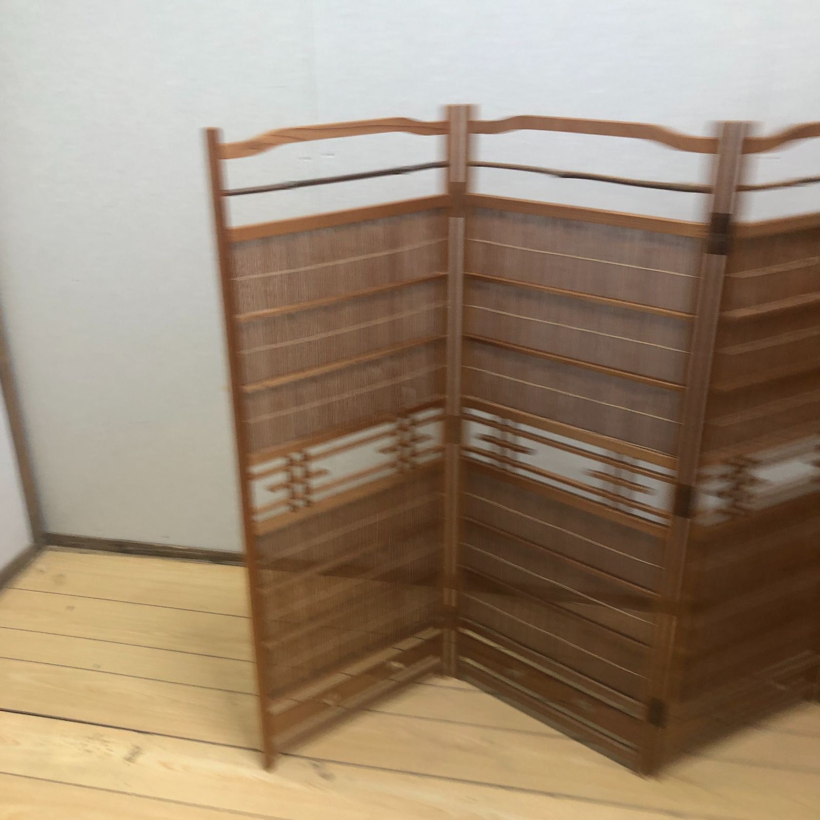 衝立 間仕切り パーテーション 4連 透かし彫り 昭和レトロ