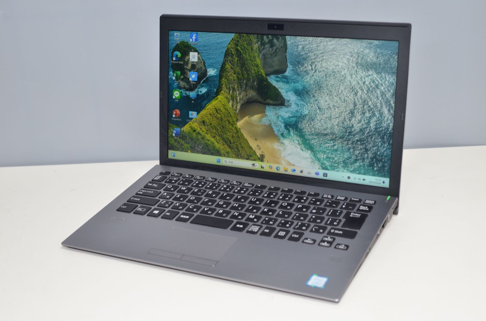 中古軽量ノートパソコン SONY VJS132C12N Windows11 中古軽量ノートパソコン SONY VJS132C12N Windows11+office 爆速