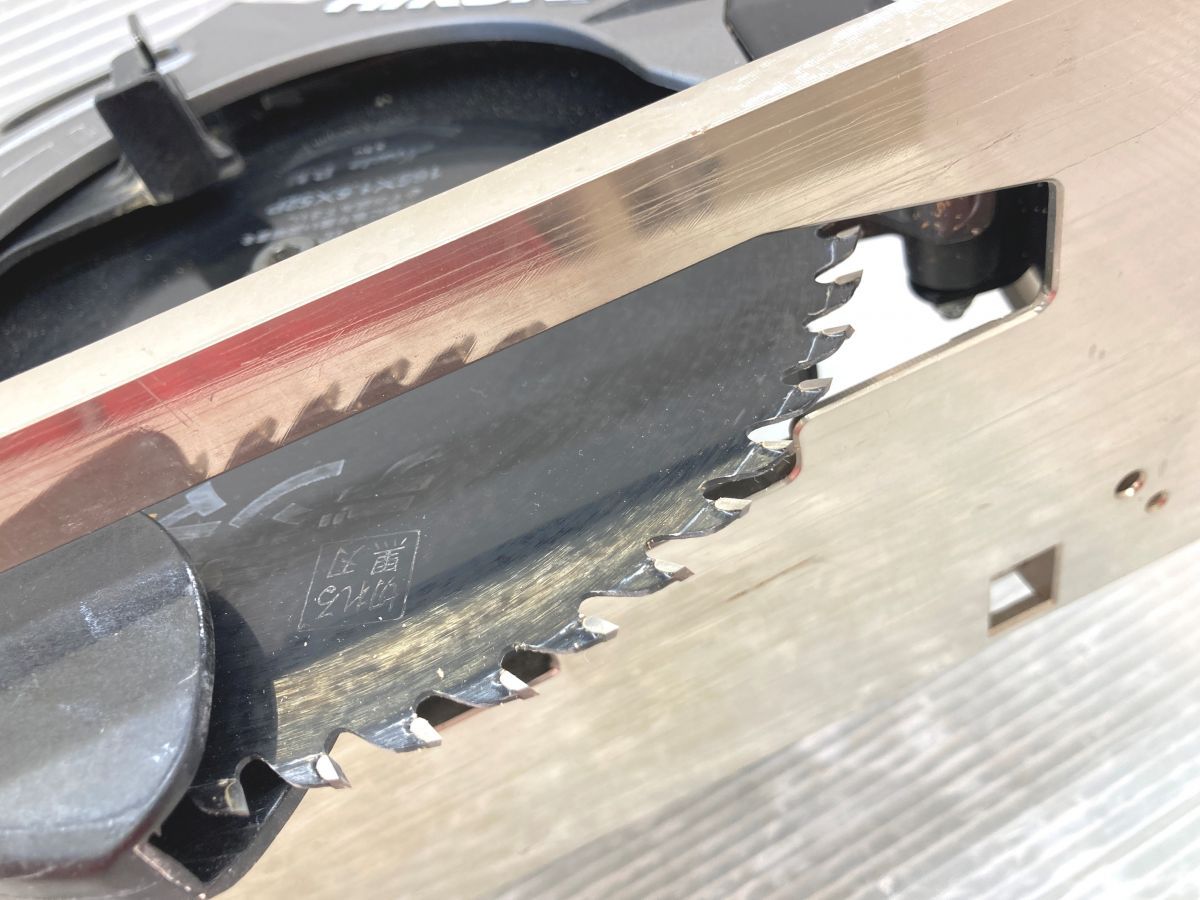 積極的な HIKOKI C3606DA SK 165mmコードレス丸ノコ 本体のみ 充電器 バッテリーなし