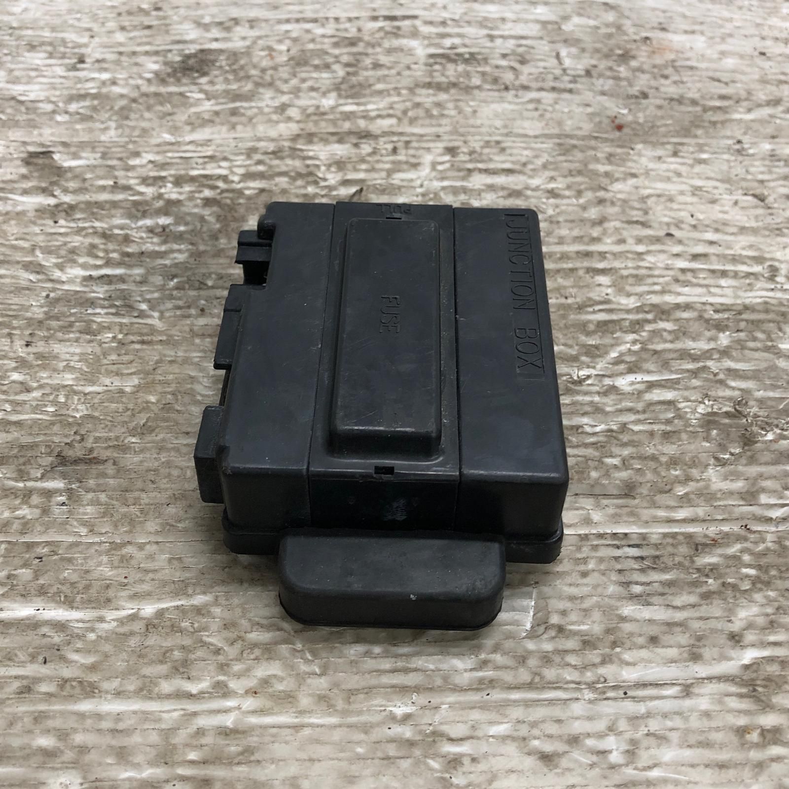 ヒューズボックス