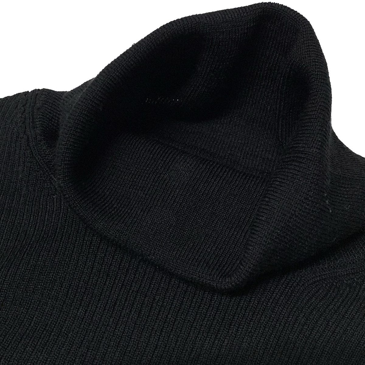 PRADA スーパーファインウールタートルネックセーター38サイズ