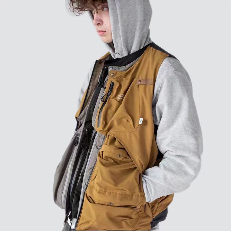 COMFY OUTDOOR GARMENT OVERLAY VEST - メルカリ