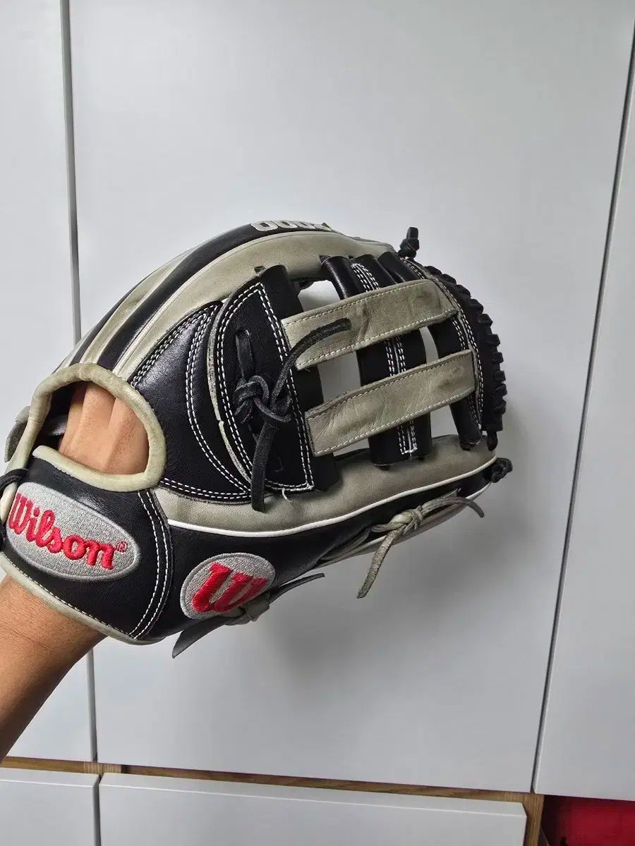 Wilson A2000 硬式内野 - Jose Altuve 11.5 Wilson A2000 硬式内野