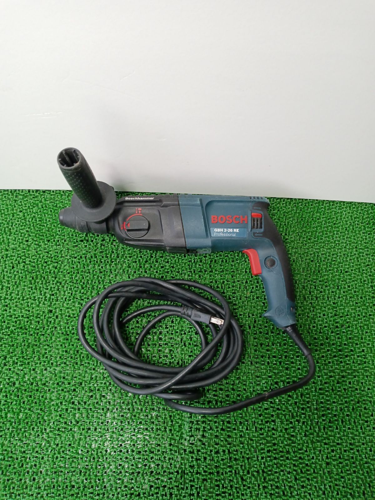 BOSCH - ボッシュハンマードリル中古 即購入OK！中古品】ボッシュ BOSCH ハンマードリル GBH2-26RE
