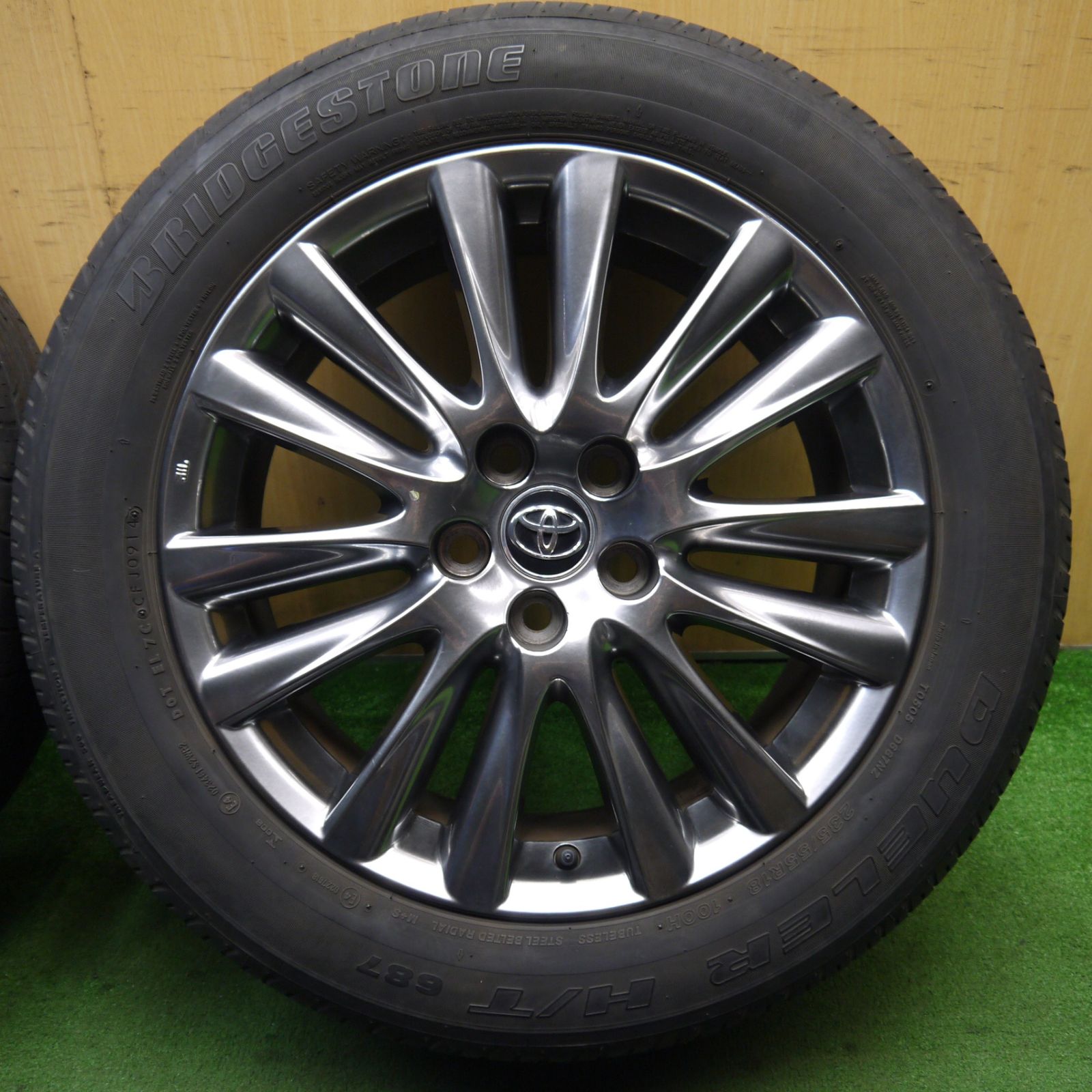 新車外し ハリアー 純正 タイヤ ホイール 235/55R18 （A0402） 楽天市場】新型80系ハリアー 18インチ 純正アルミホイール 4本