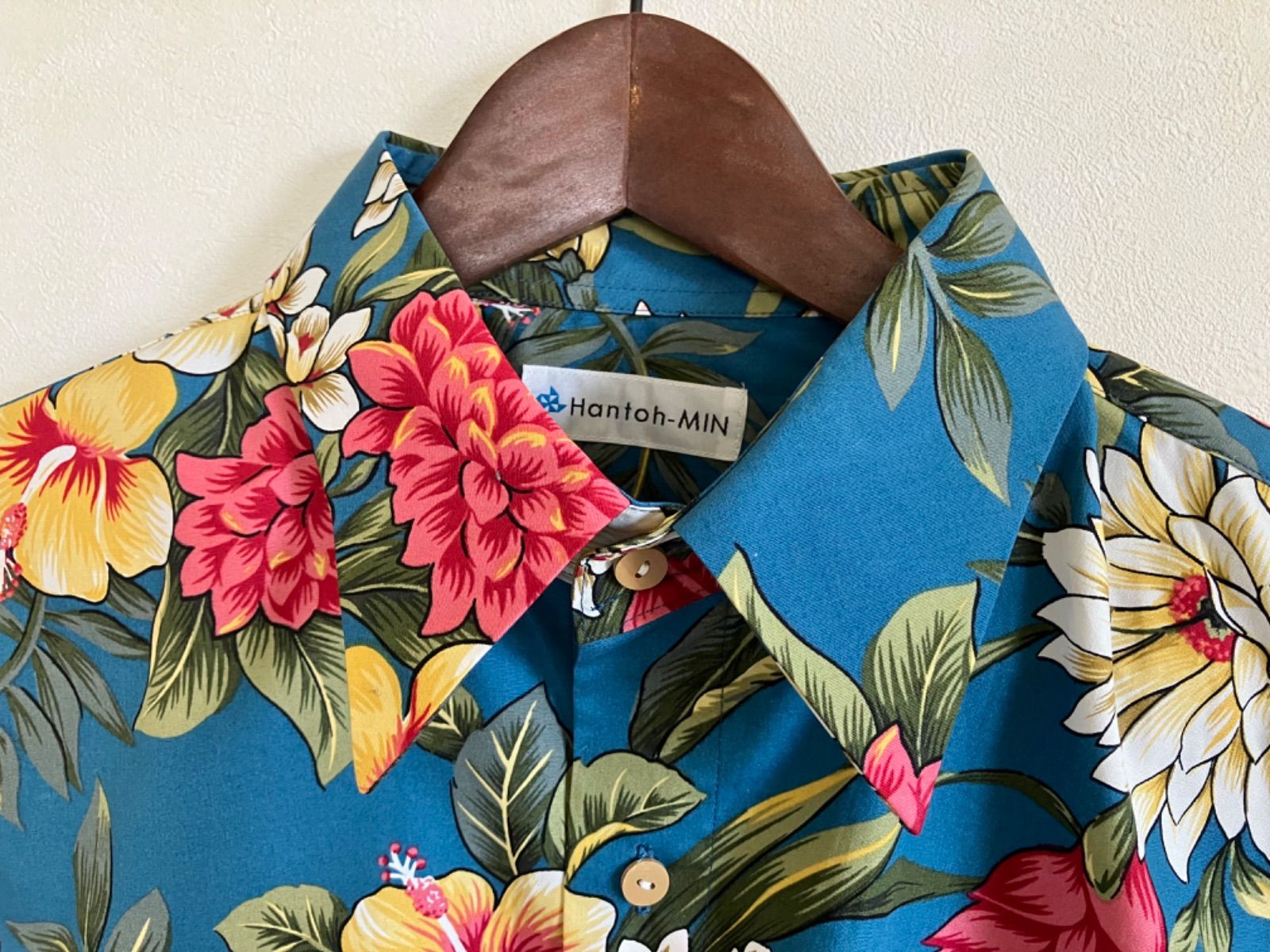 STUSSY アロハシャツ ハイビスカス柄　Mサイズ STUSSY アロハシャツ ハイビスカス柄 Mサイズ - メルカリ STUSSY