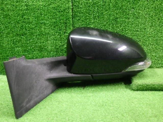 ヴィッツ DBA-KSP130 左サイドミラー 209 電動格納 ウィンカー付 7ピン 87940-52B30 9143