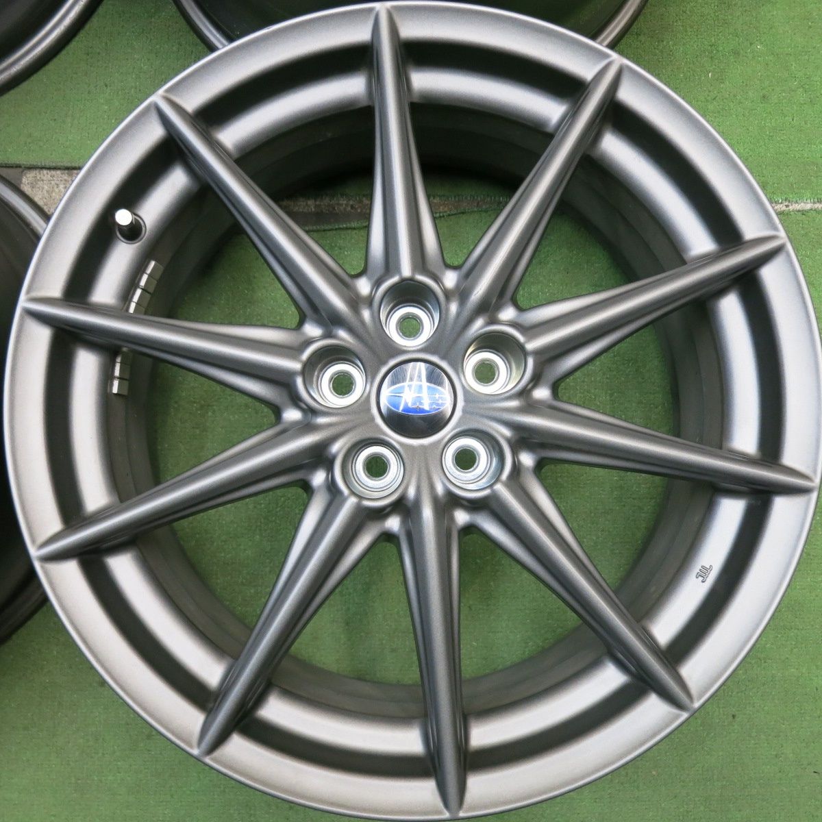 ④GR86 ZN8 純正18インチ 2本セット タイヤ+ホイール GR86 RZ 純正18インチ