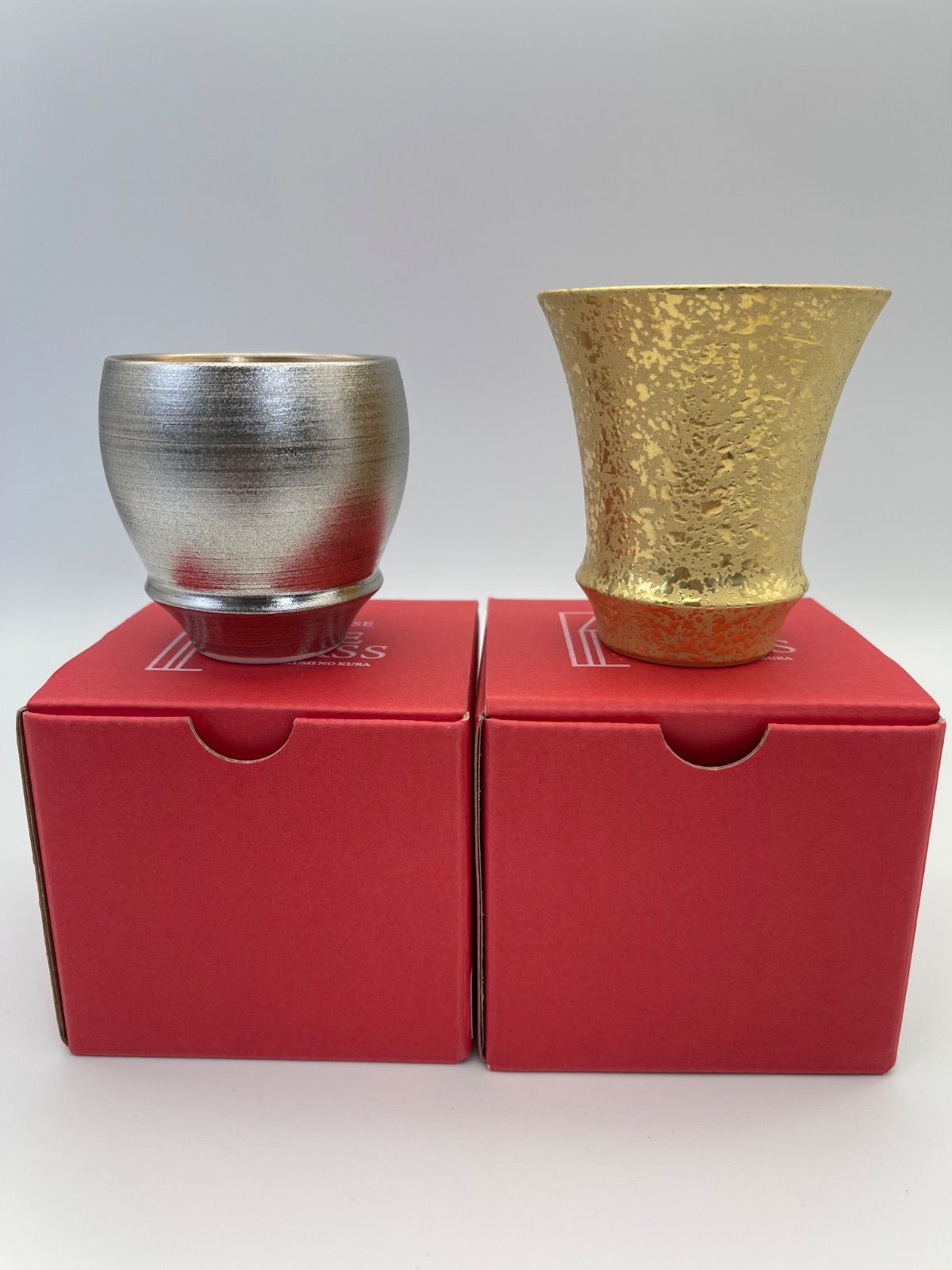 有田焼 匠の蔵 SAKE GLASS 銀閣 丸 ＆金彩 反 2301