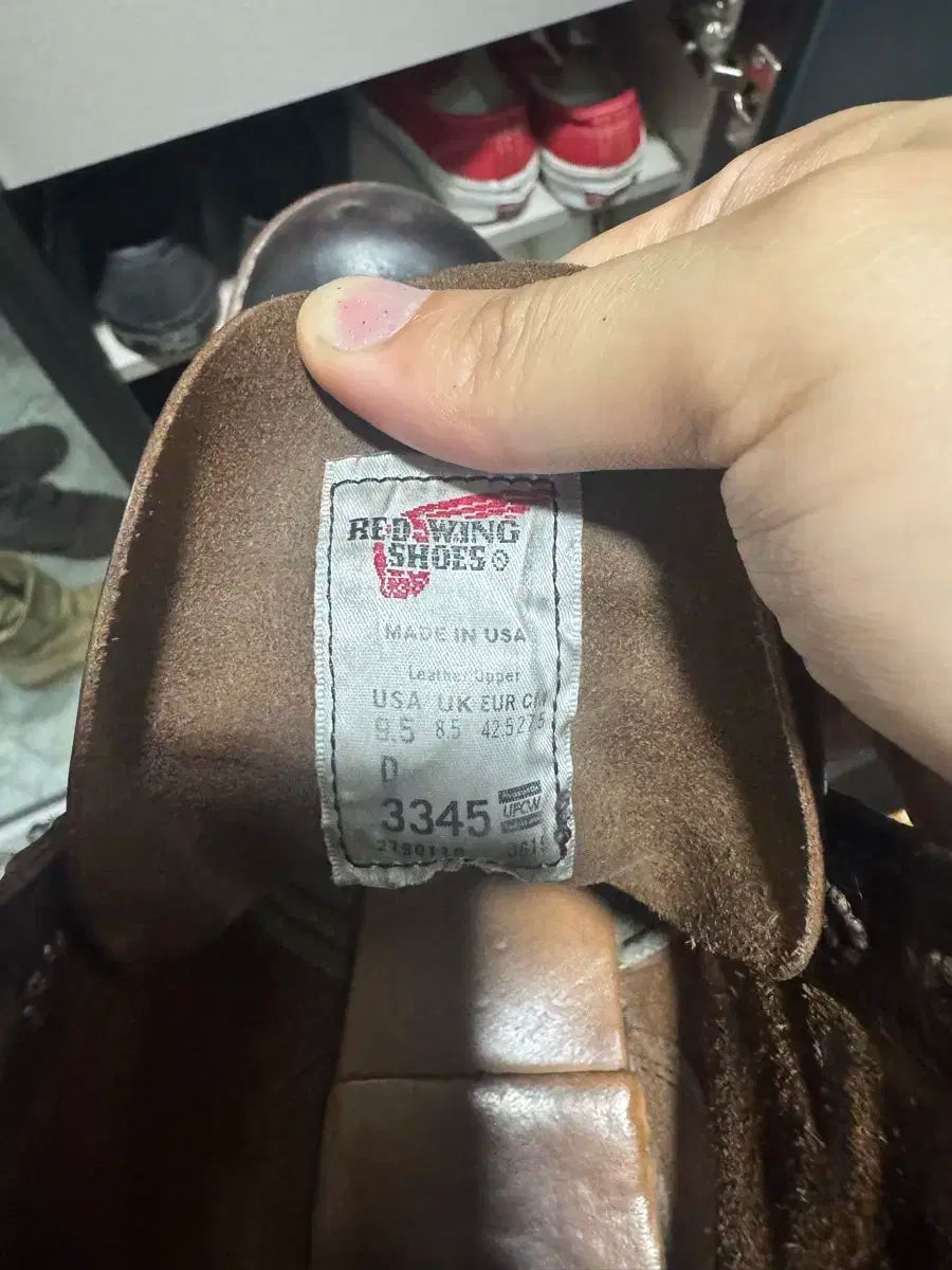 275