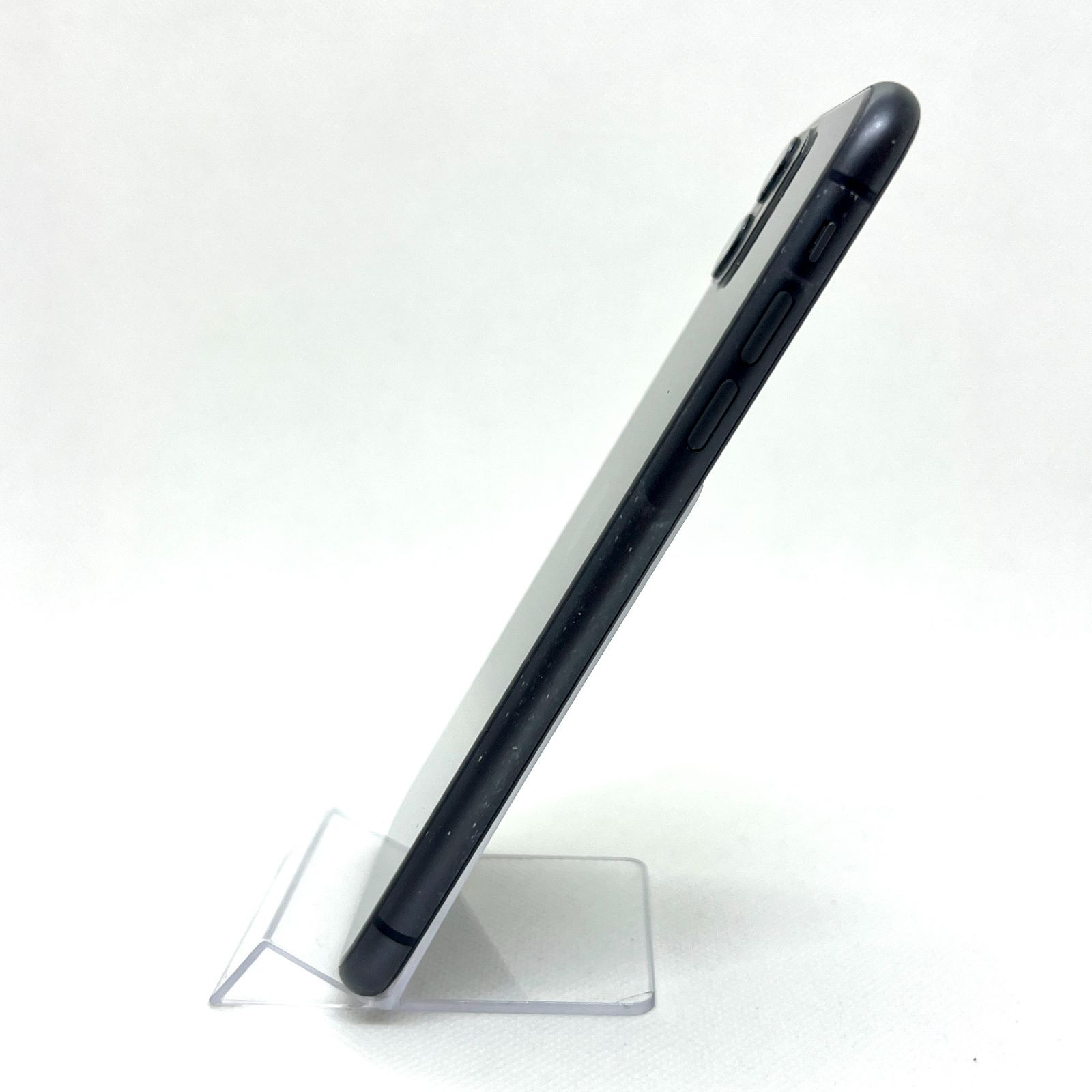 並品】【新品バッテリー100%】 iPhone 11 64GB ブラック 5907 SIM