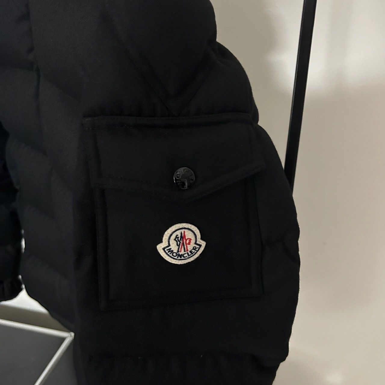 美品 MONCLER \"モンジュネーブル\" 国内正規品 ブラックT3 美品 MONCLER 