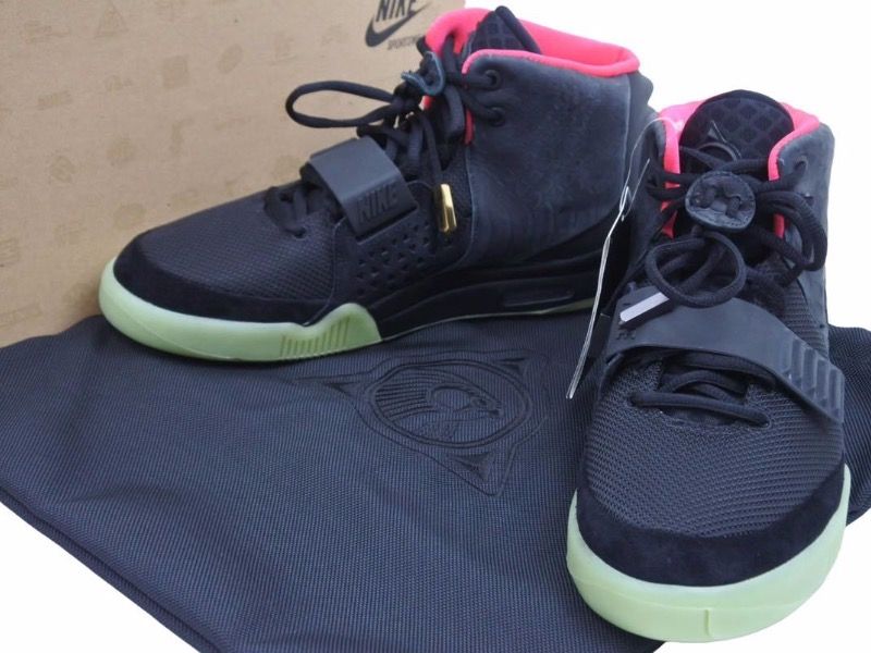 未使用・黒タグ付き NIKE ナイキ AIR YEEZY 2 エアーイージー