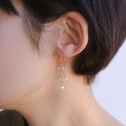 数量限定】K10YG 淡水パール ウェーブチェーンピアス [VAヴァンドーム