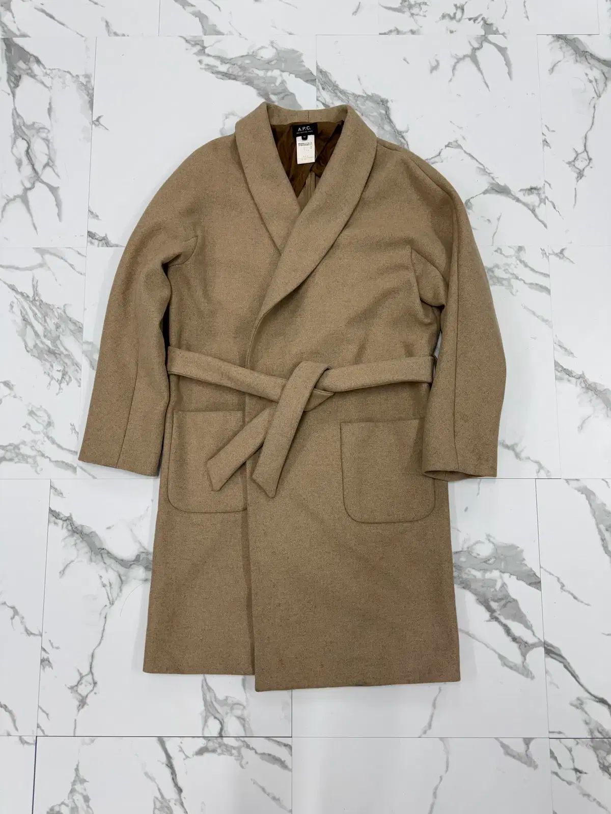 A.P.C. アーペーセー ベルト付き ローブ コート