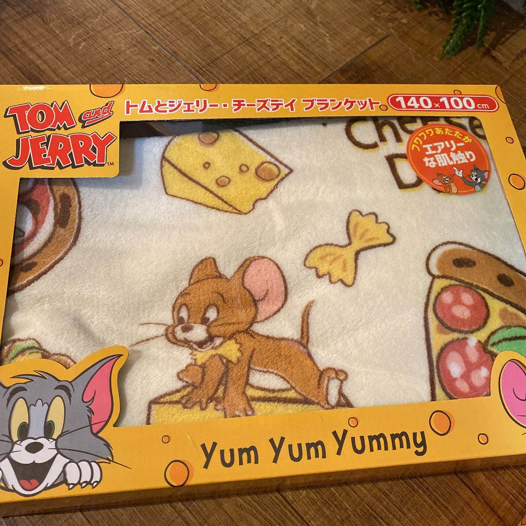 トムとジェリー ブランケット 2枚セット トムとジェリー ブランケット全2種セット - メルカリ