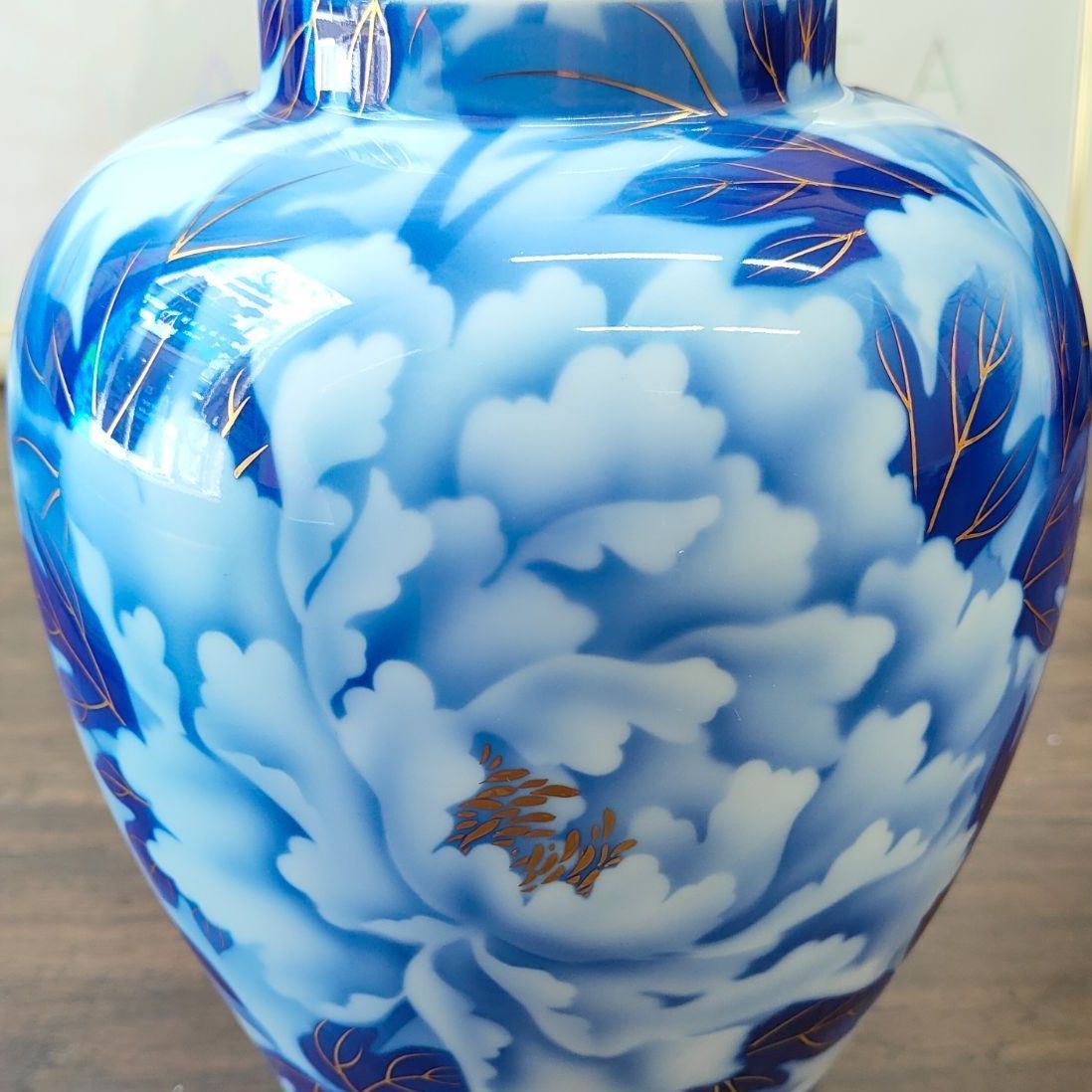 美品】有田焼 ARITA YAKI 深川製磁 FUKAGAWA 牡丹 花瓶 生花 伝統工芸