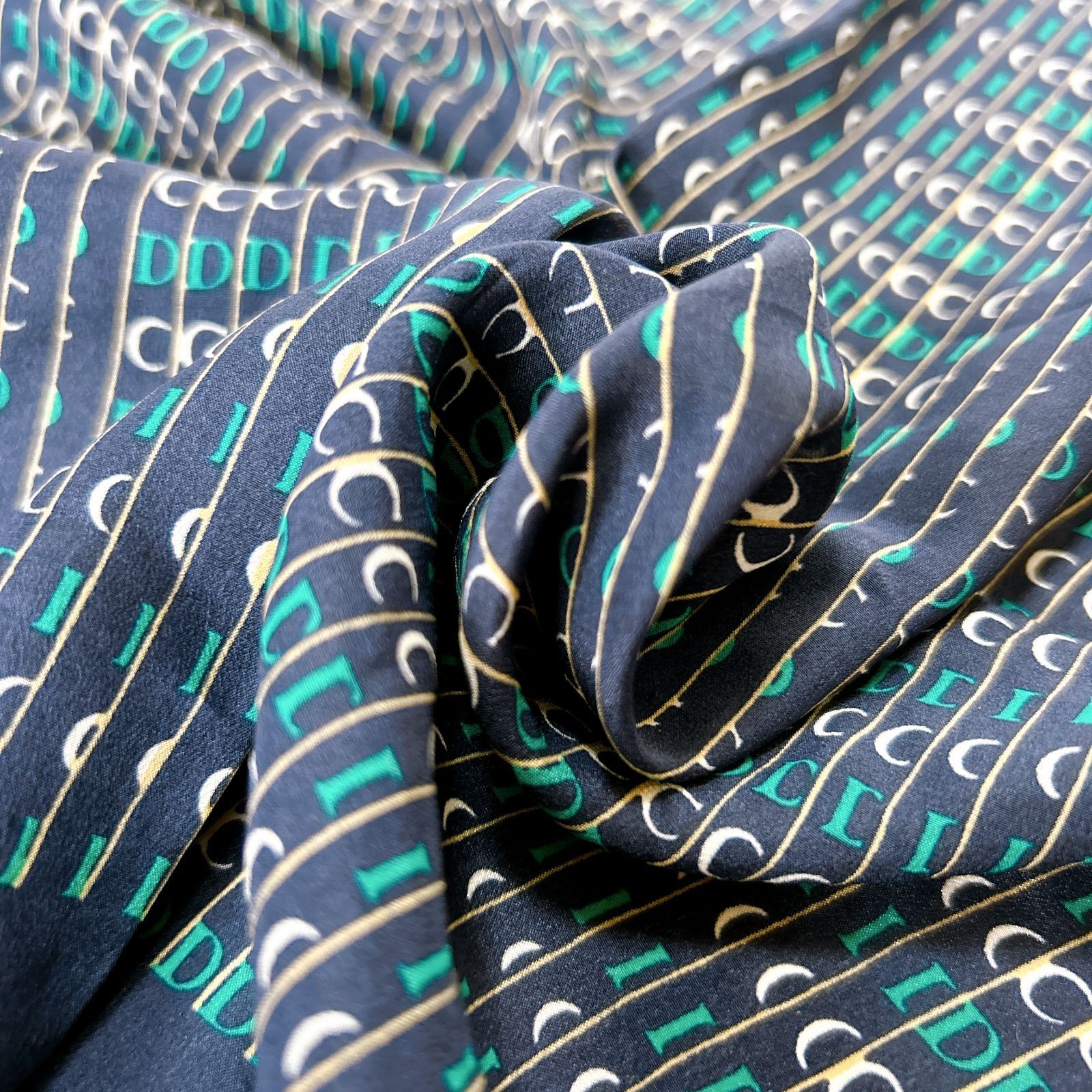 美品 Dior ディオール ストール 大判 柄 ネイビー系 管理番号