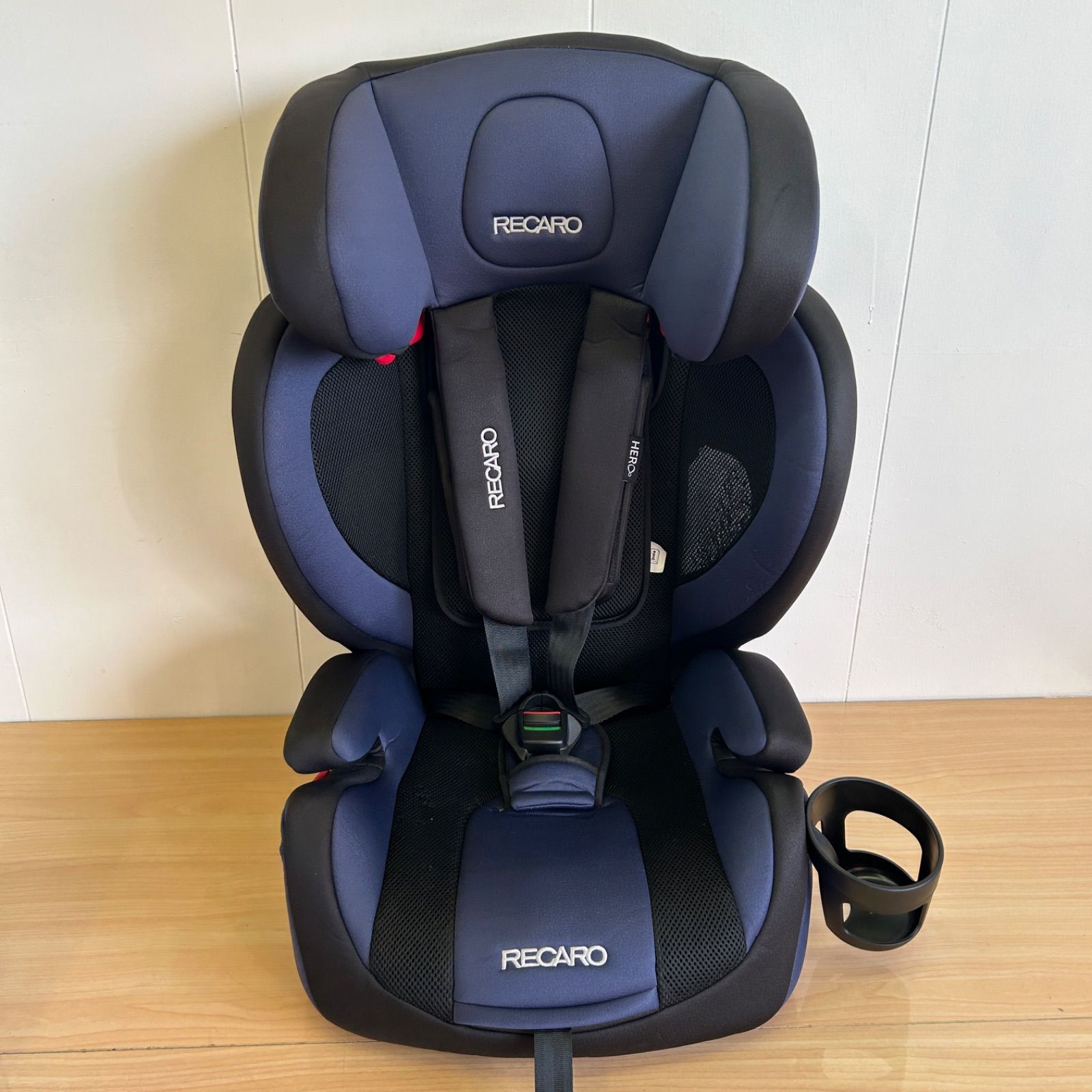 【極美品】RECARO レカロ スタートJ1 チャイルドシート 極美品】RECARO Start J1 Rot Black カップホルダー2個 - メルカリ