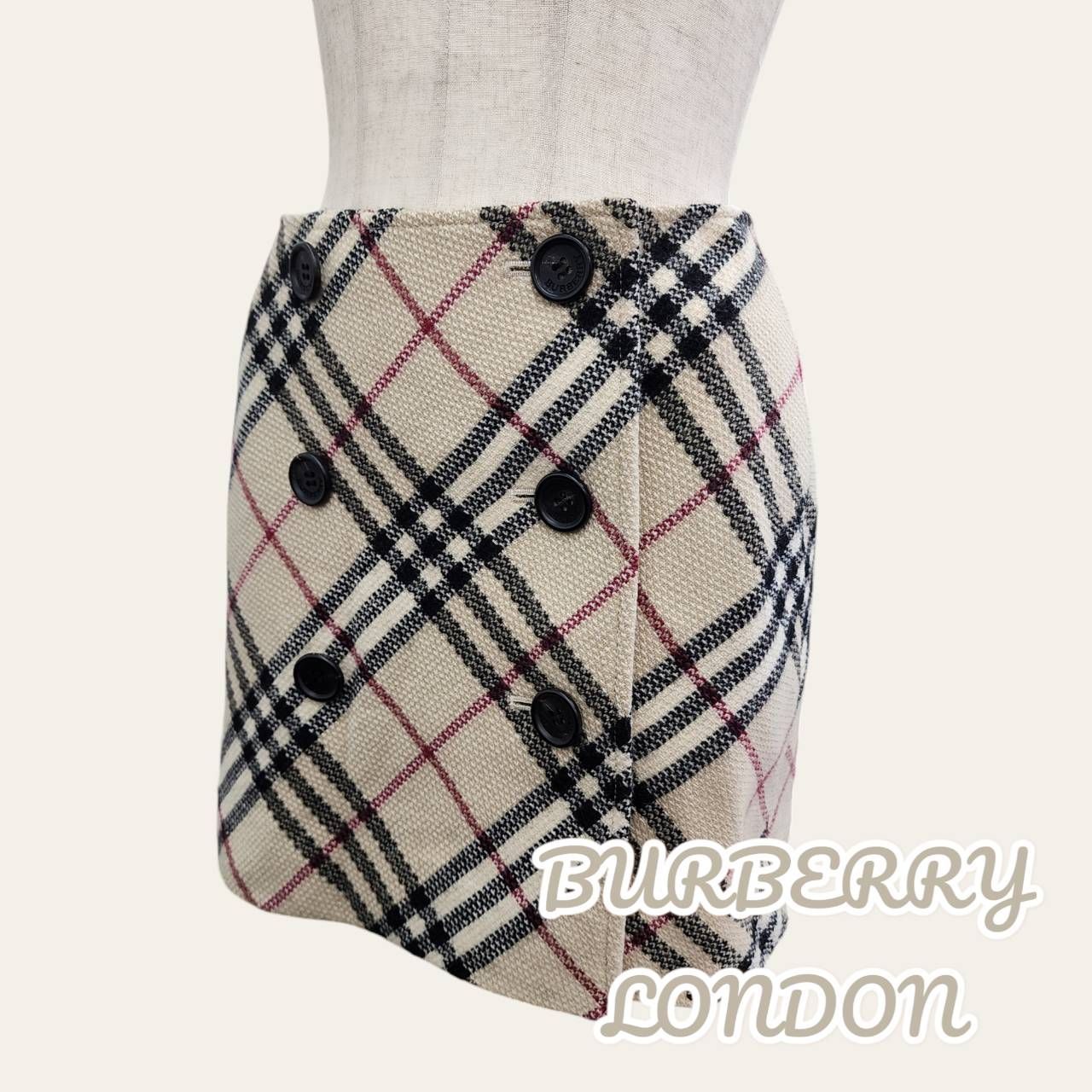 Burberry ミニスカート ノバチェックバーバリーロンドン